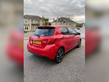 Used Toyota Yaris 2015 for sale - 75611705: Photo