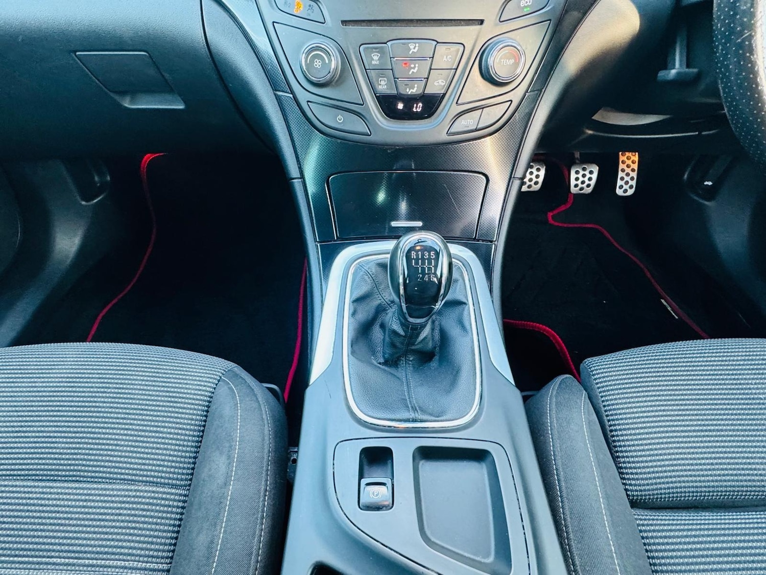 Used Vauxhall Insignia 2015 for sale - 76037166: Photo 16