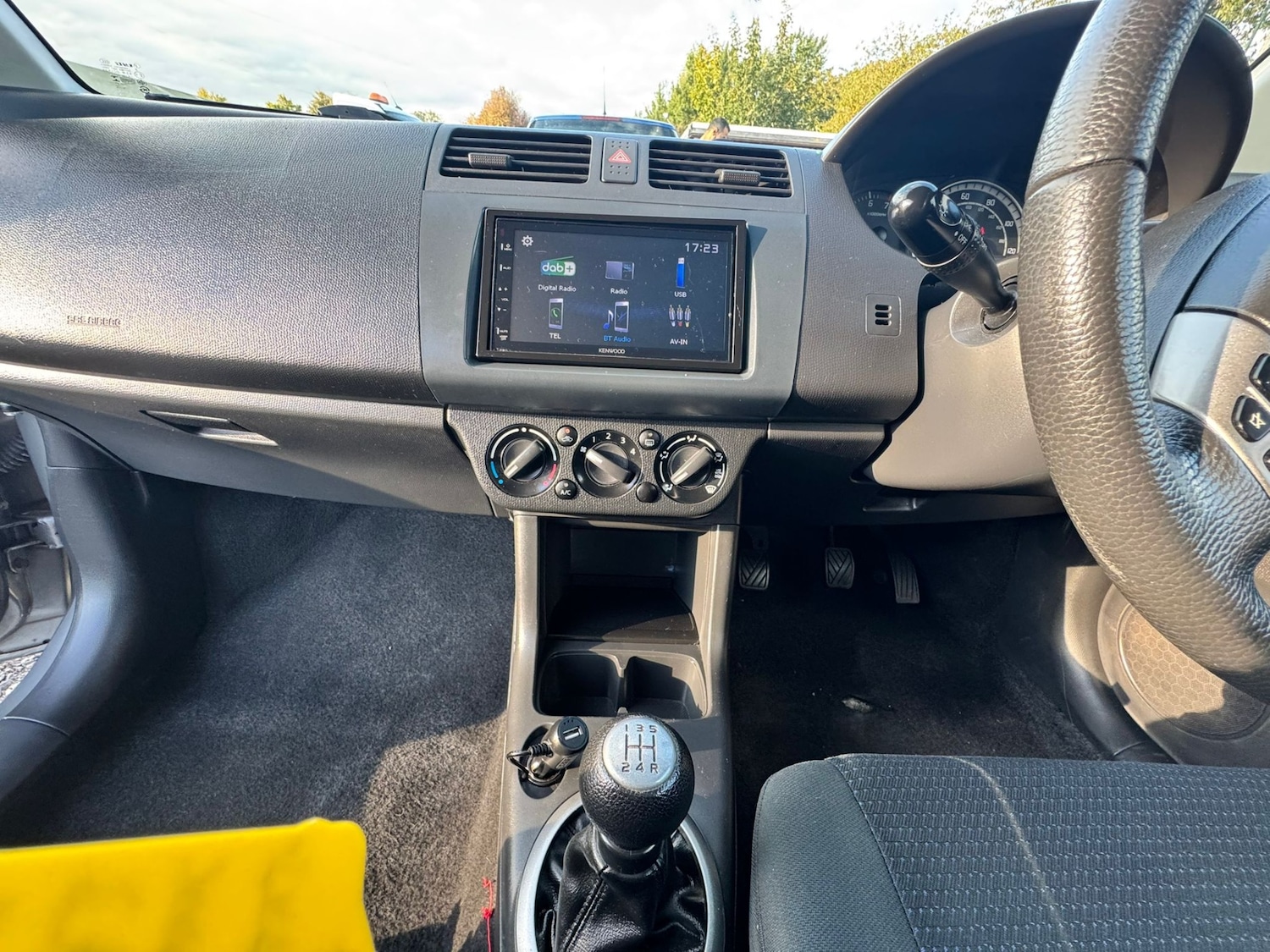 Used Suzuki Swift 2009 for sale - 77323887: Photo 13