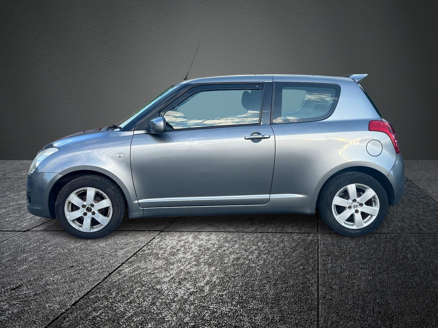 Used Suzuki Swift 2009 for sale - 77323887: Photo 6