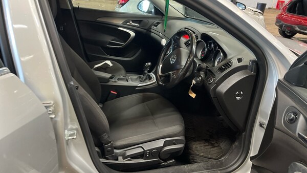 Used Vauxhall Insignia 2010 for sale - 75661710: Photo 9