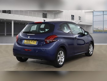 Used Peugeot 208 2015 for sale - 75539098: Photo