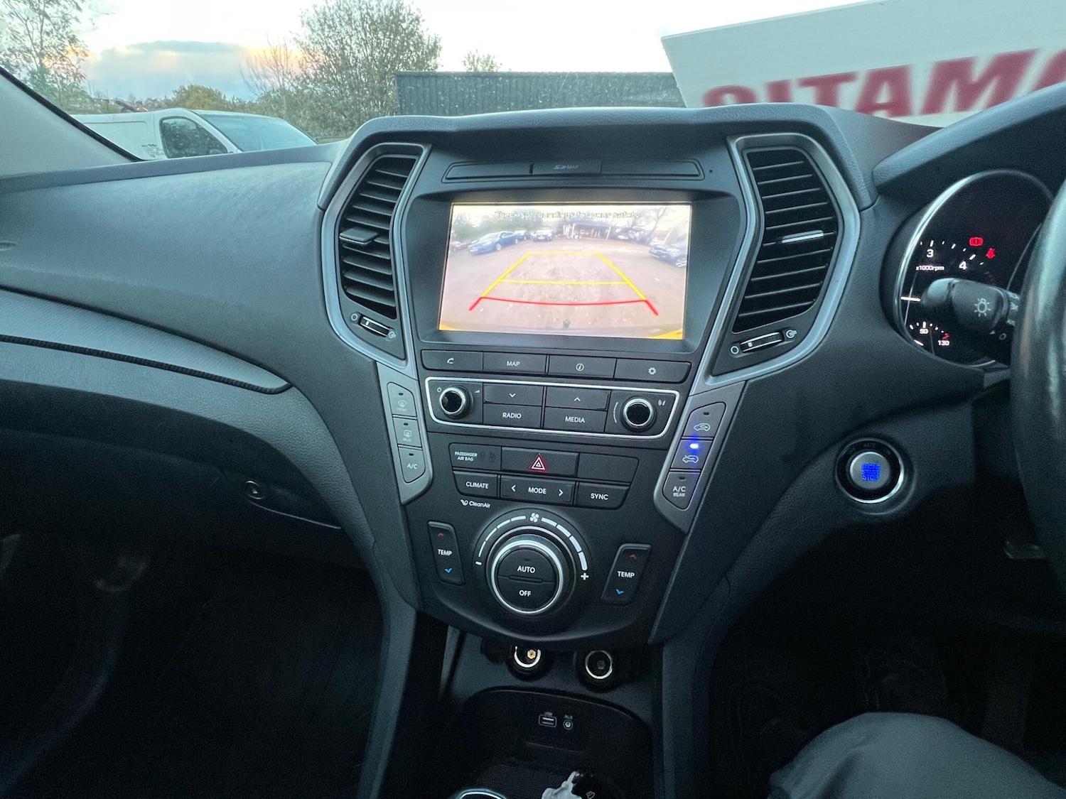 Used Hyundai Santa Fe 2016 for sale - 76584904: Photo 25