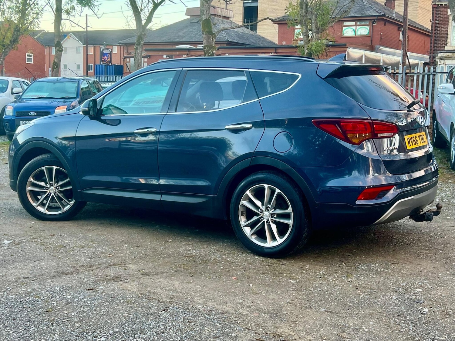 Used Hyundai Santa Fe 2016 for sale - 76584904: Photo 4