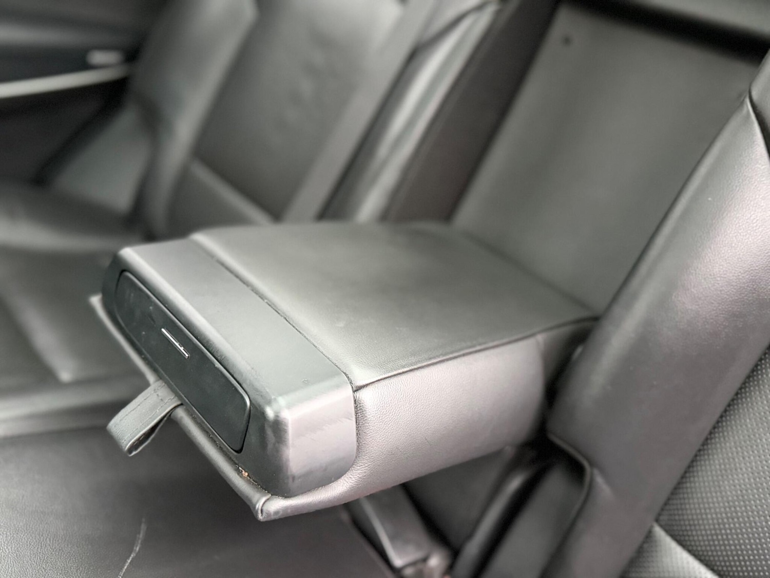 Used Hyundai Santa Fe 2016 for sale - 76584904: Photo 63