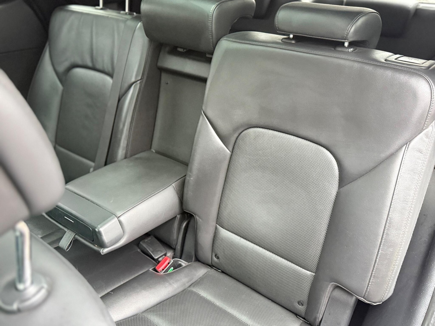 Used Hyundai Santa Fe 2016 for sale - 76584904: Photo 64