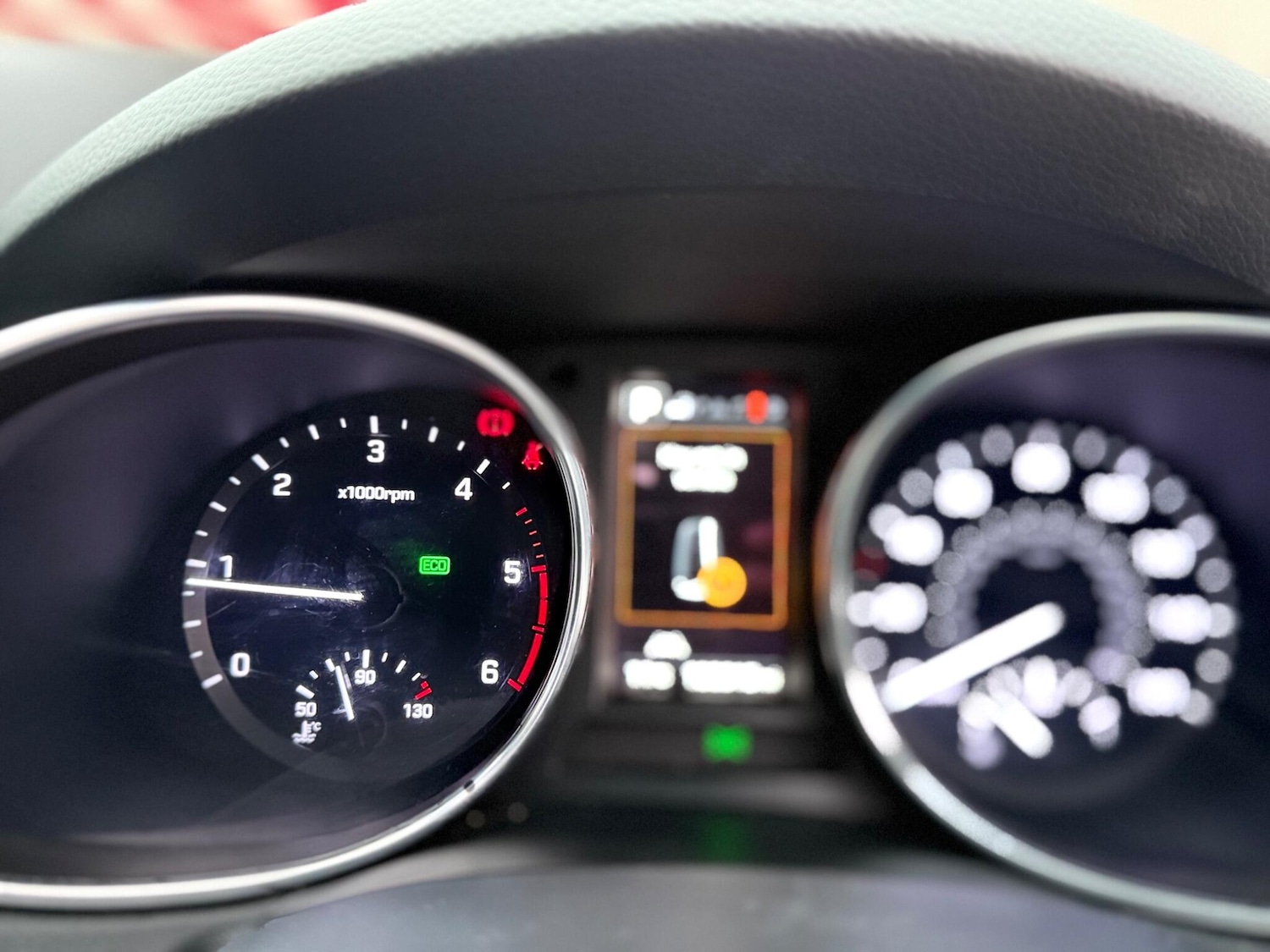 Used Hyundai Santa Fe 2016 for sale - 76584904: Photo 96