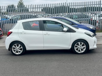 2015 (65) - 1.5 VVT-h Excel E-CVT Euro 6 5dr (15in Alloy)