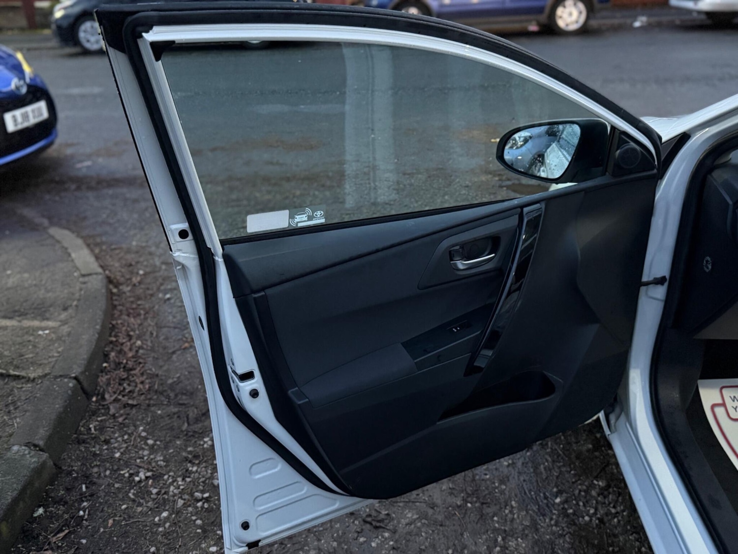 Used Toyota Auris for sale - 76729009: Photo 26