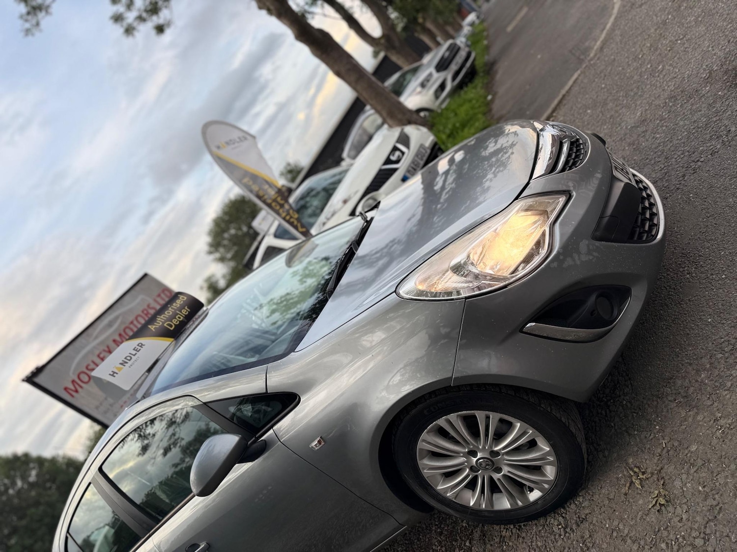 Used Vauxhall Corsa 2013 for sale - 76024783: Photo 5