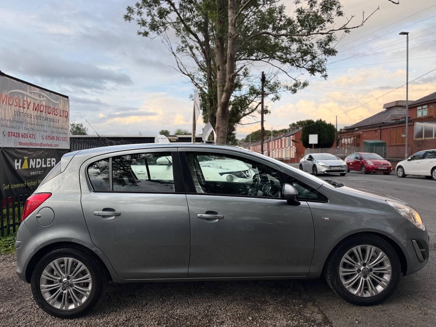 Used Vauxhall Corsa 2013 for sale - 76024783: Photo 6
