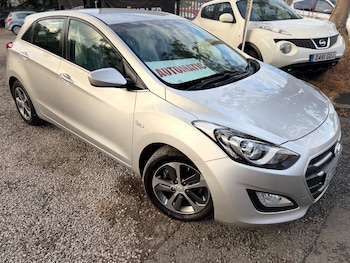 Used Hyundai i30 2015 for sale - 75729835: Photo