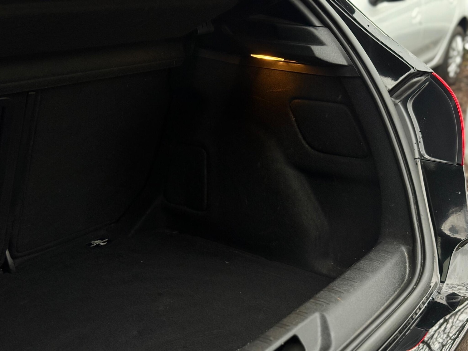 Used Peugeot 308 2016 for sale - 76562225: Photo 35