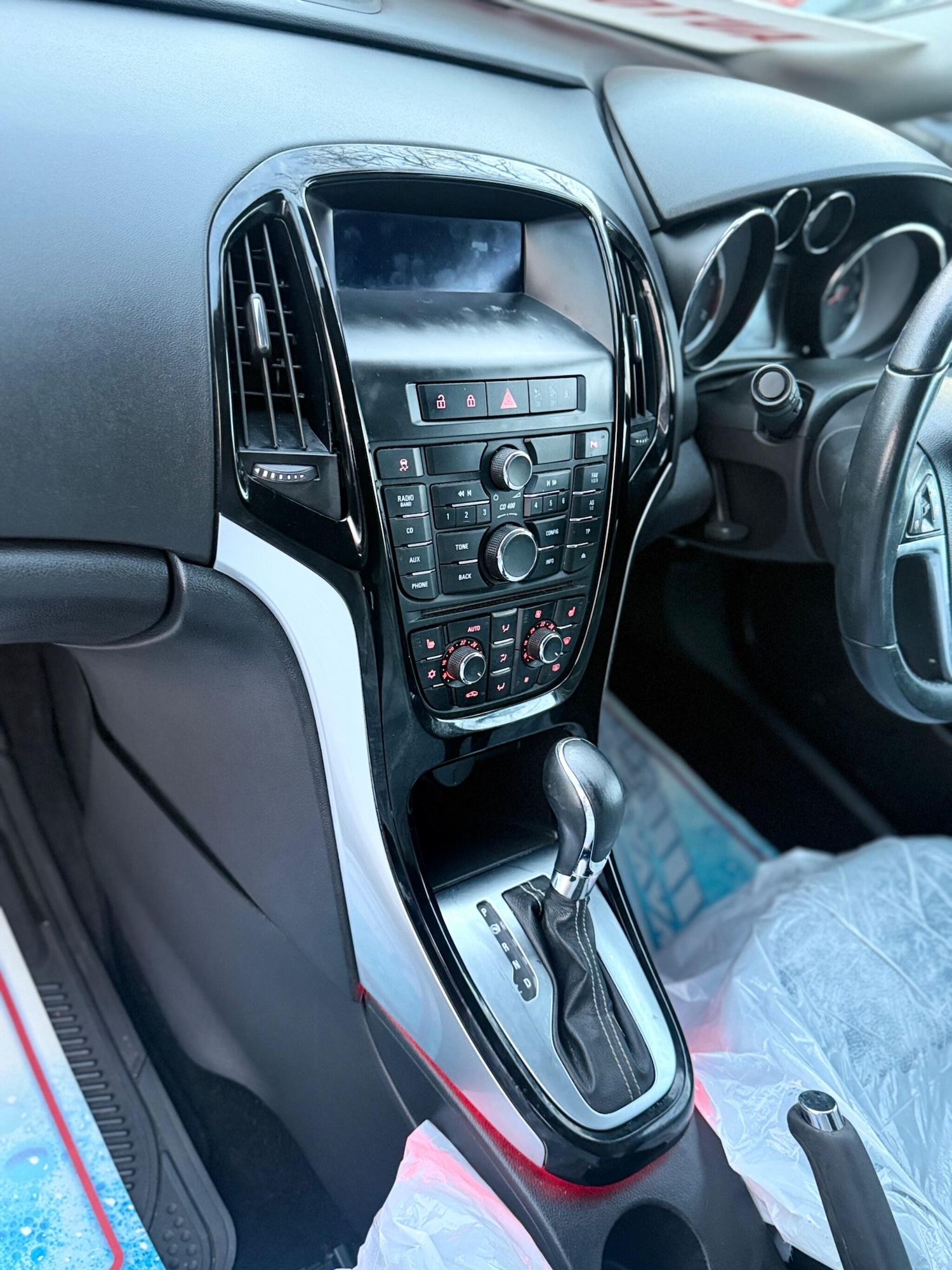 Used Vauxhall Astra 2014 for sale - 76728716: Photo 30