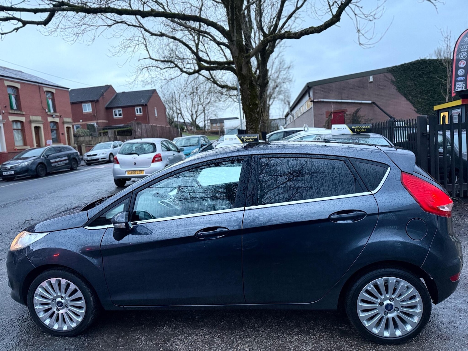 Used Ford Fiesta 2009 for sale - 77387188: Photo 24