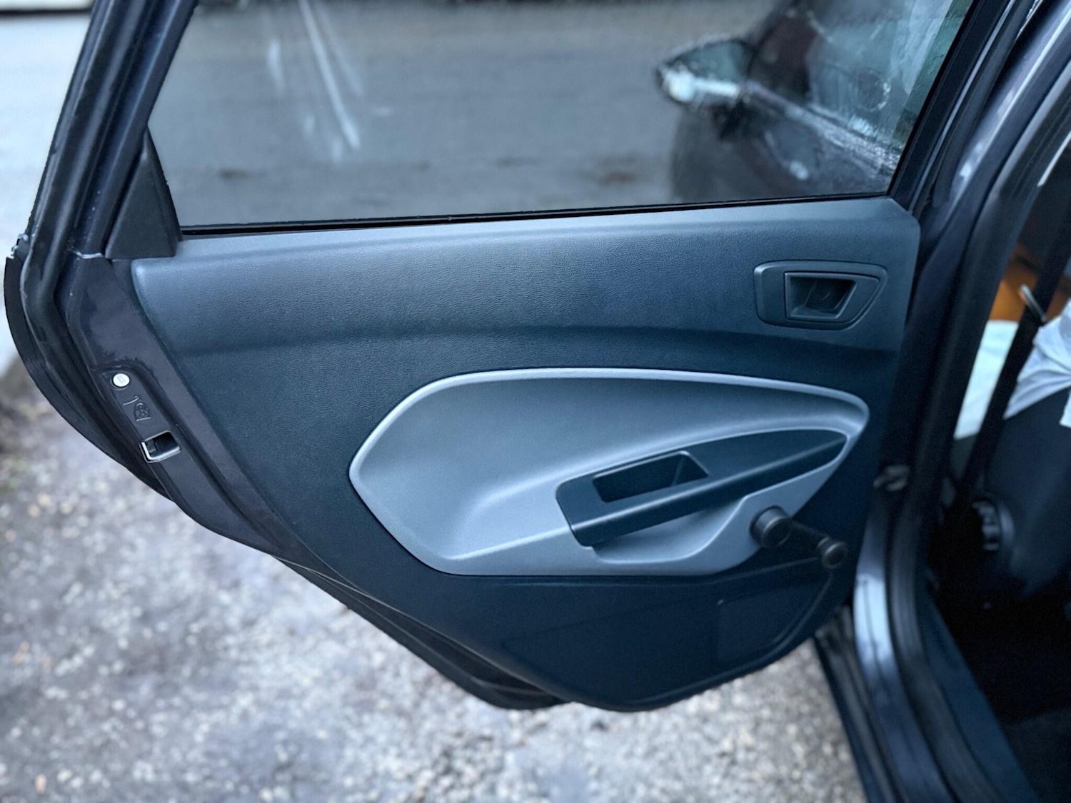 Used Ford Fiesta 2009 for sale - 77387188: Photo 37