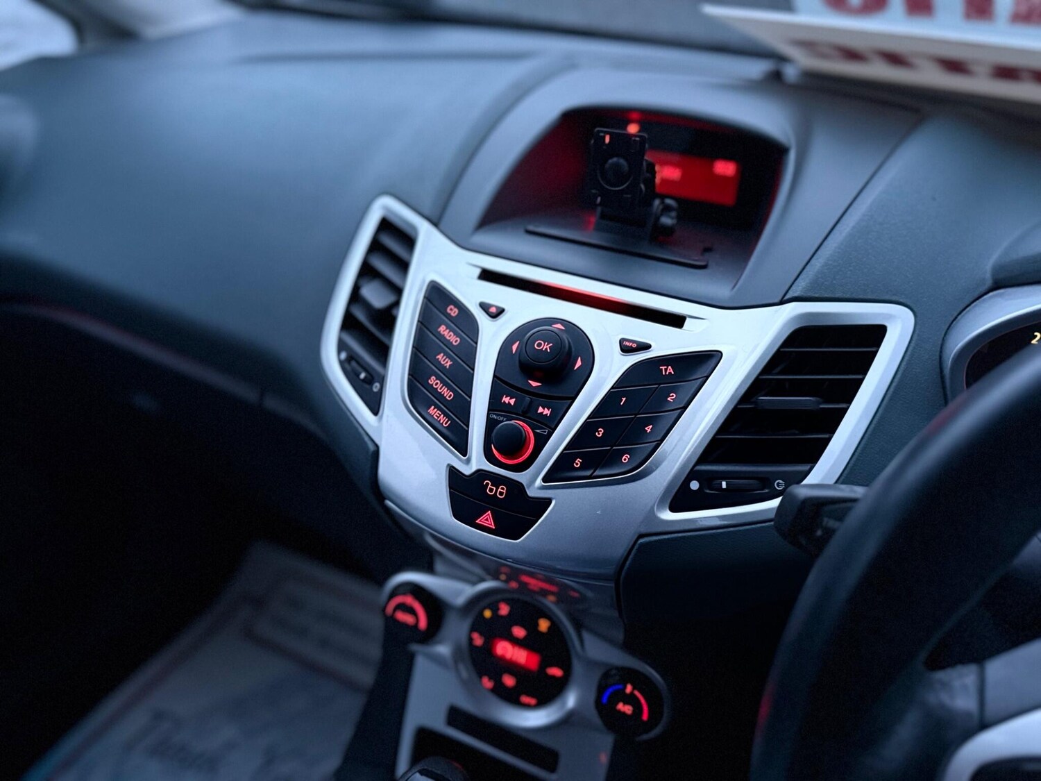 Used Ford Fiesta 2009 for sale - 77387188: Photo 55