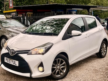 Used Toyota Yaris 2015 for sale - 78911086: Photo