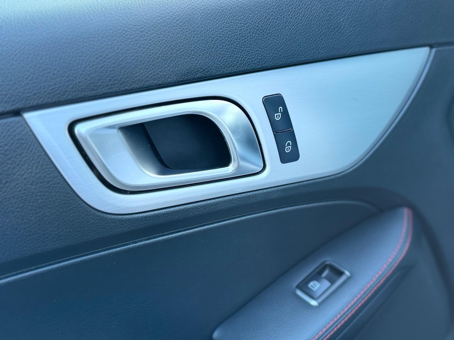 Used Mercedes-Benz SLK 2012 for sale - 77242580: Photo 39