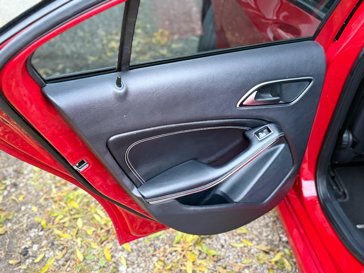 Used Mercedes-Benz A-Class 2013 for sale - 76562300: Photo 43