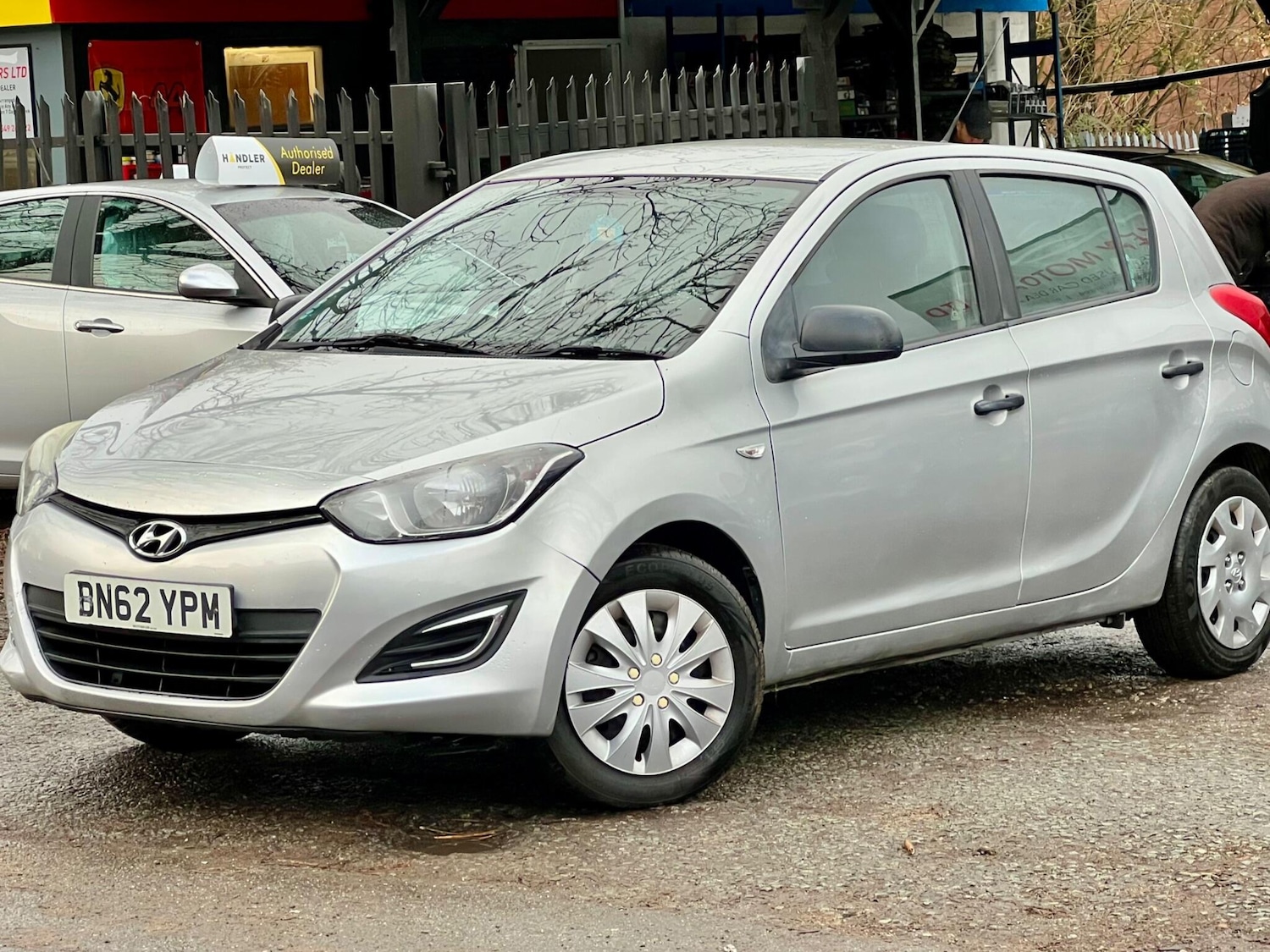 Used Hyundai i20 2012 for sale - 76688996: Photo 9