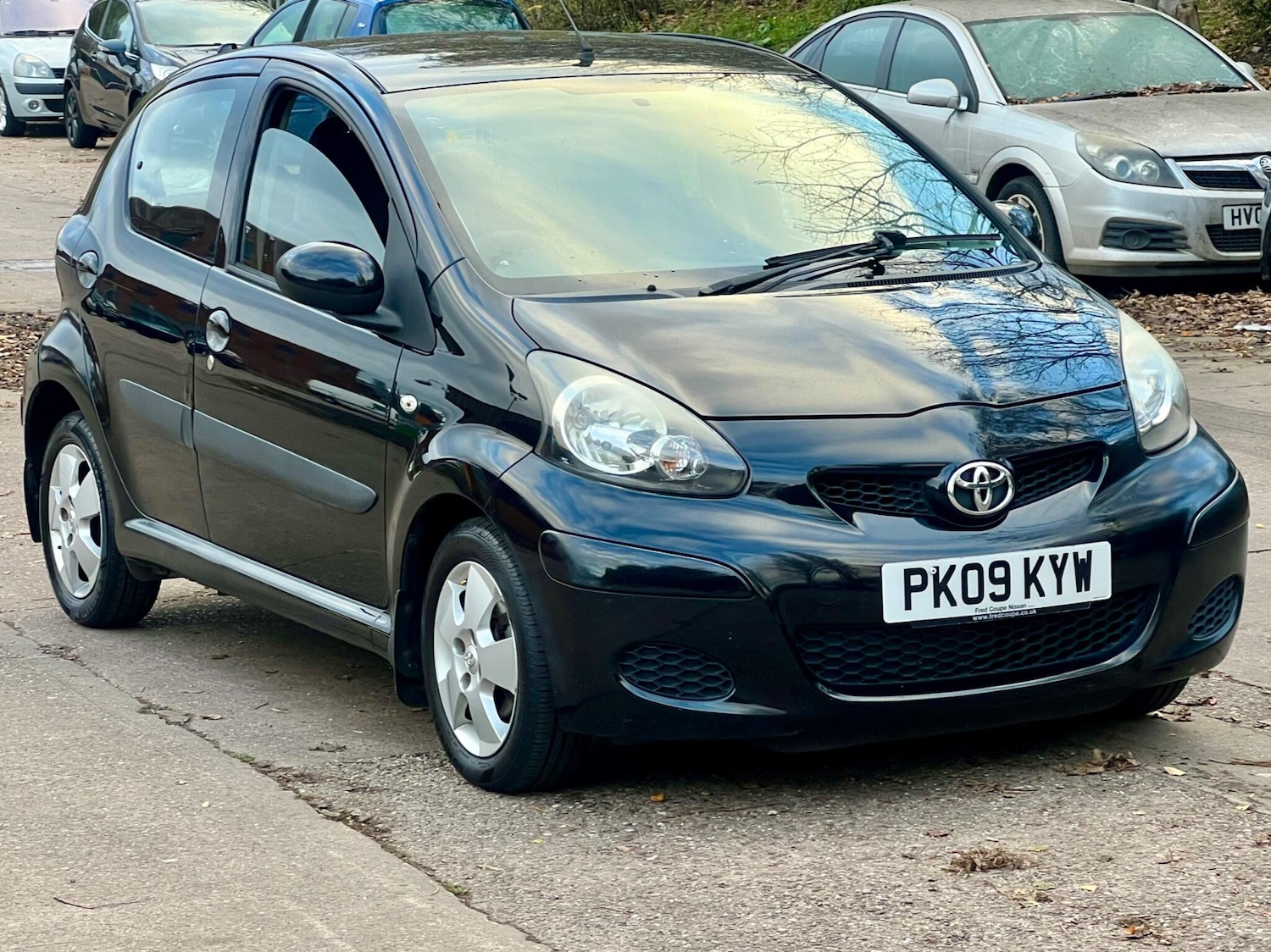 Used Toyota AYGO 2009 for sale - 76619717: Photo 3