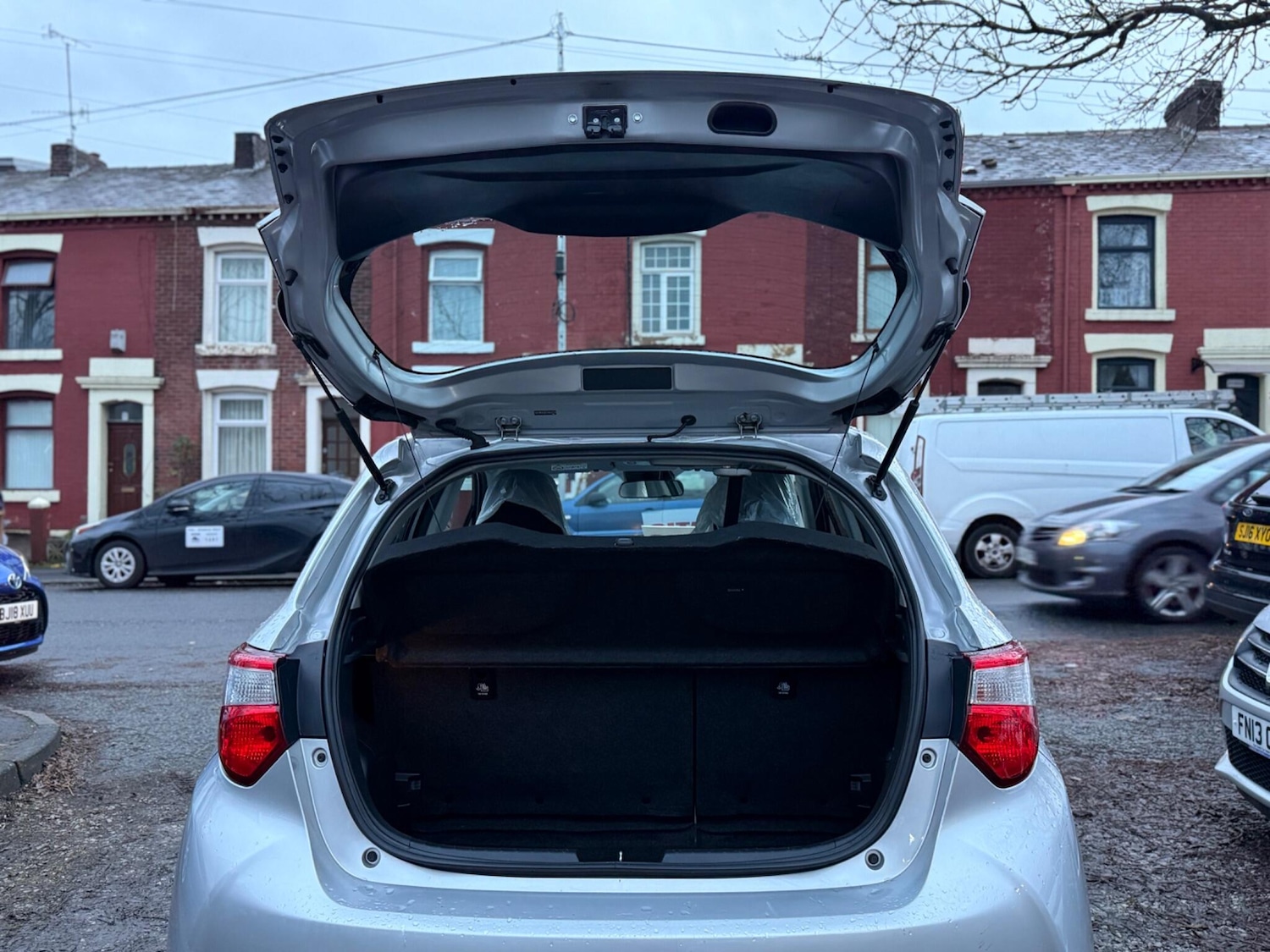 Used Toyota Yaris 2018 for sale - 76562086: Photo 19