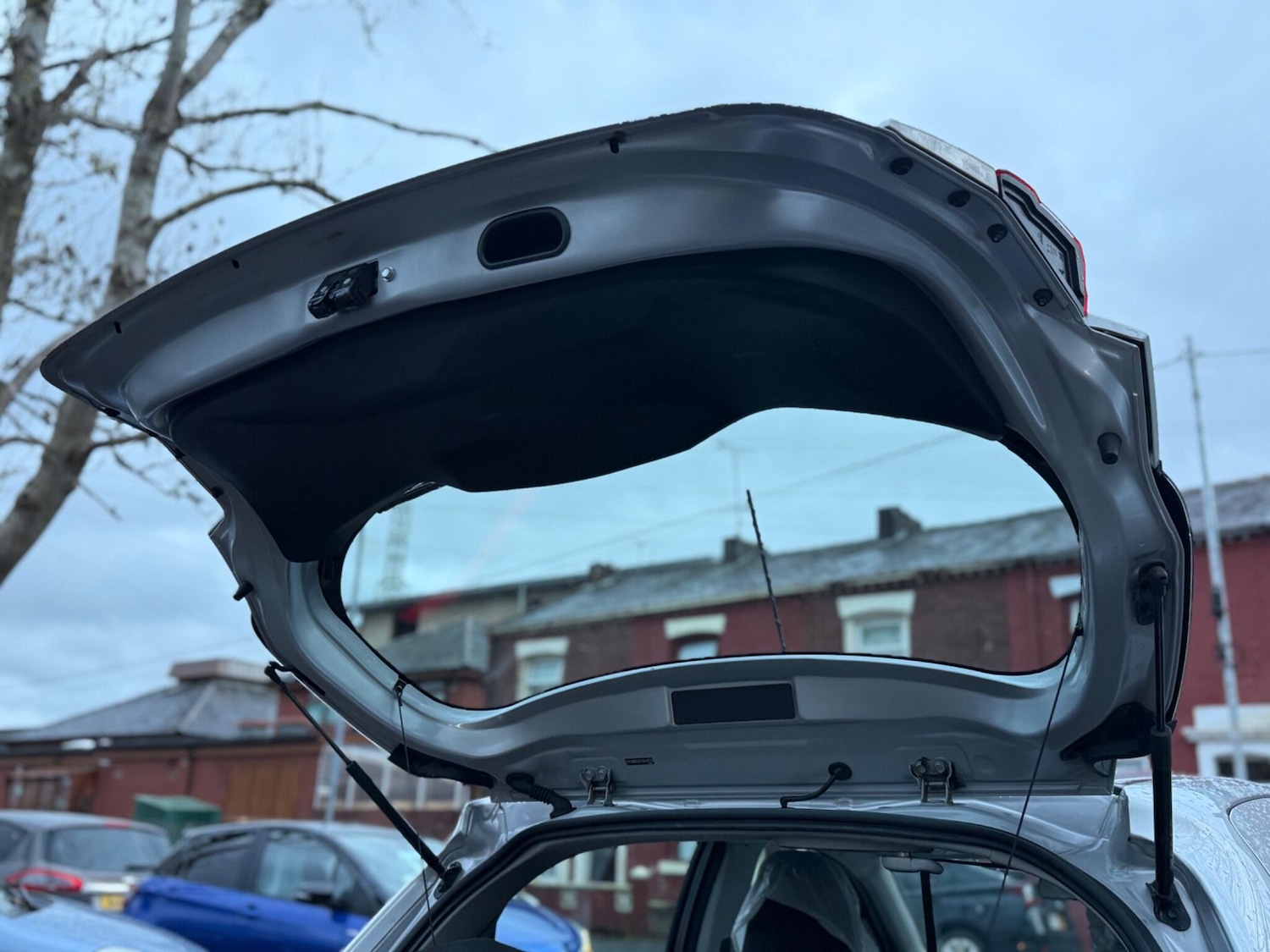 Used Toyota Yaris 2018 for sale - 76562086: Photo 25