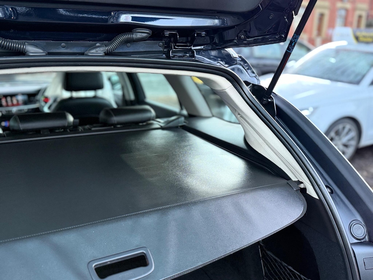 Used Vauxhall Insignia 2017 for sale - 77203229: Photo 23