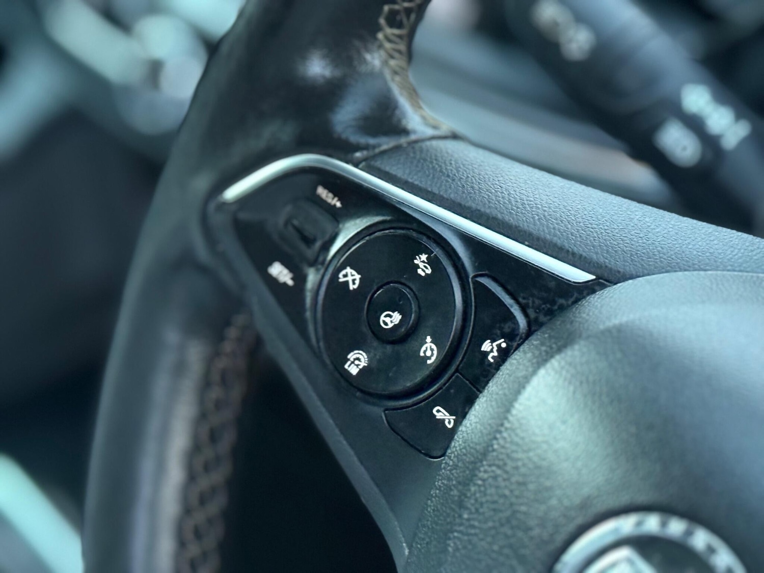 Used Vauxhall Insignia 2017 for sale - 77203229: Photo 50