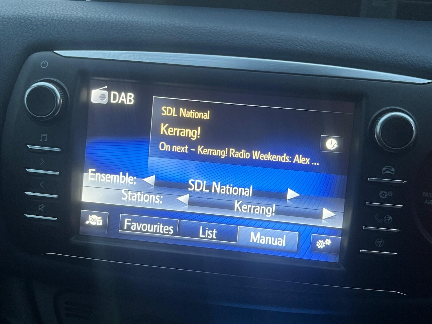 Used Toyota Yaris for sale - 76440606: Photo 23