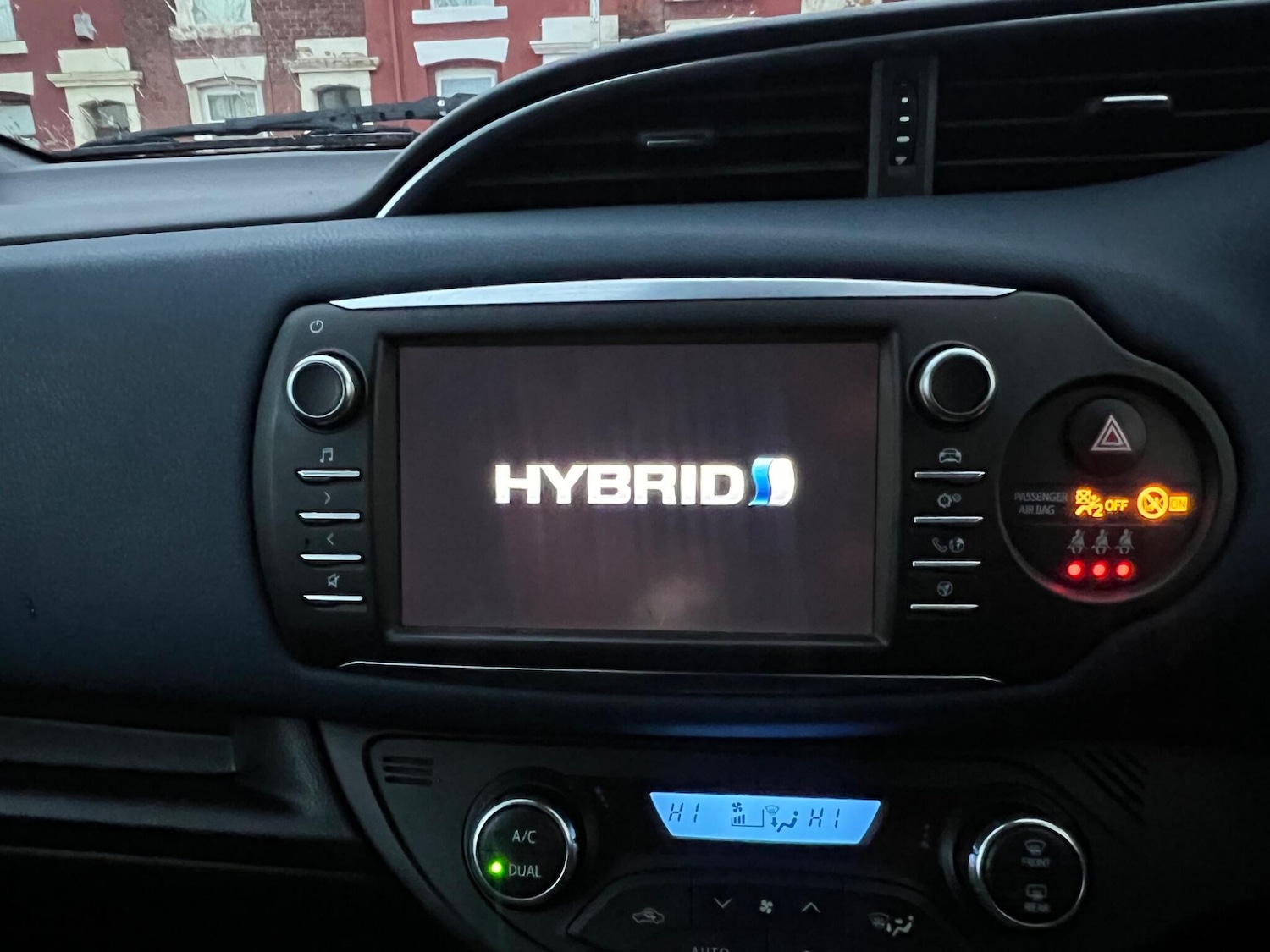 Used Toyota Yaris for sale - 76440606: Photo 25