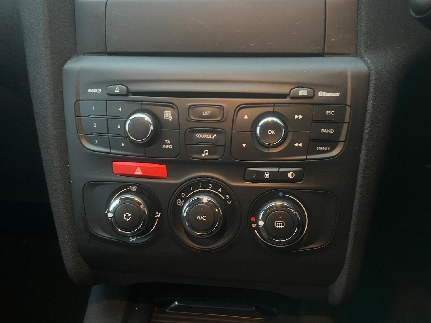 Used Citroen C4 2012 for sale - 78220283: Photo 21