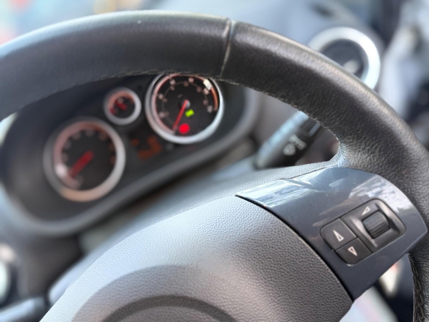 Used Vauxhall Corsa 2012 for sale - 76727835: Photo 43