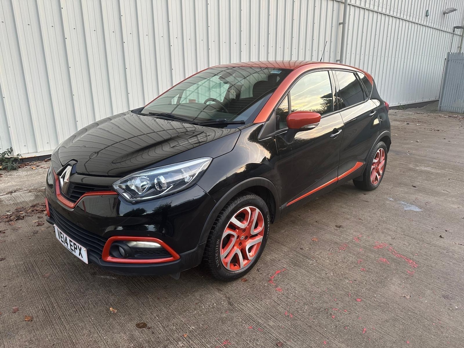 Used Renault Captur 2014 for sale - 76549760: Photo 3