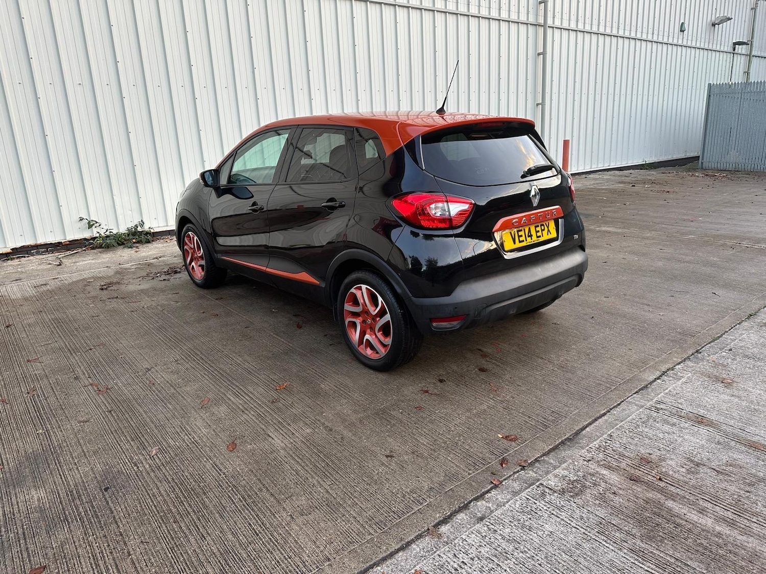 Used Renault Captur 2014 for sale - 76549760: Photo 4