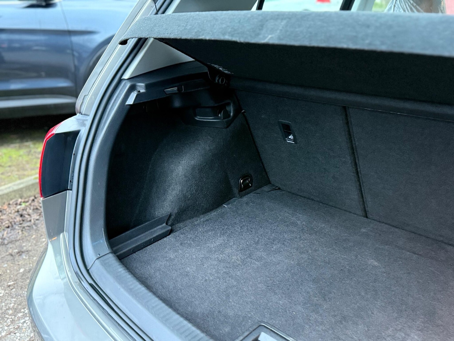 Used Volkswagen Golf 2013 for sale - 76976769: Photo 38