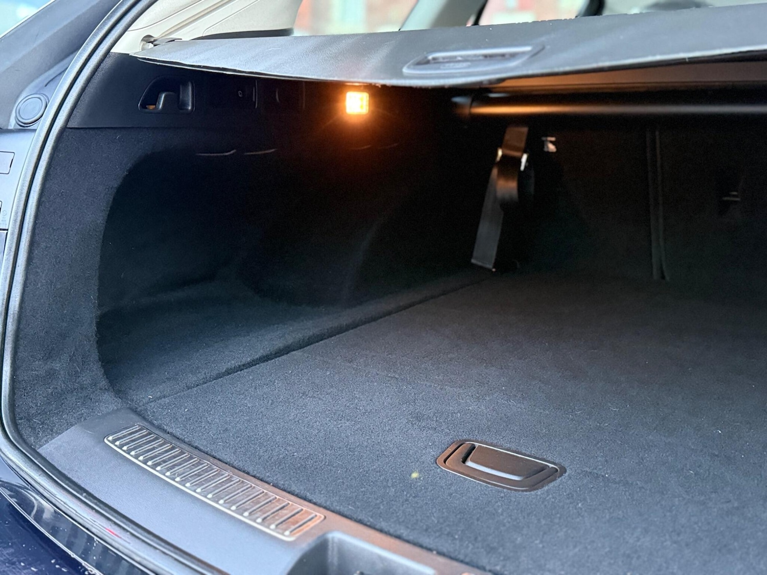 Used Vauxhall Insignia 2017 for sale - 76912885: Photo 24