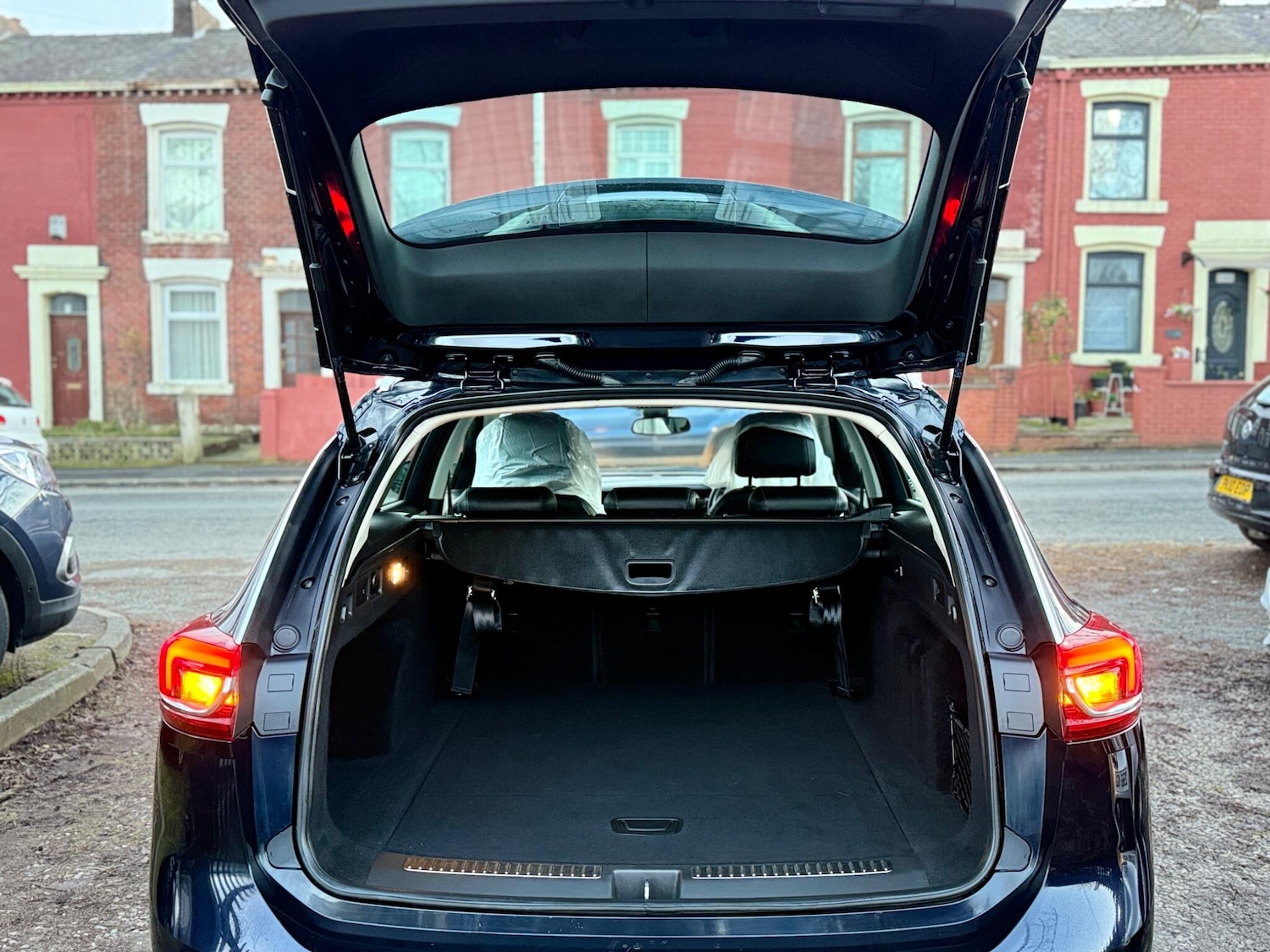 Used Vauxhall Insignia 2017 for sale - 76912885: Photo 27