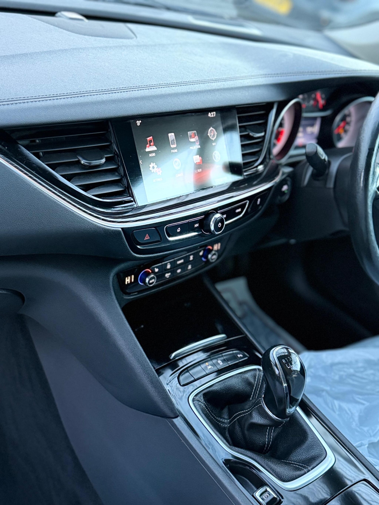 Used Vauxhall Insignia 2017 for sale - 76912885: Photo 75