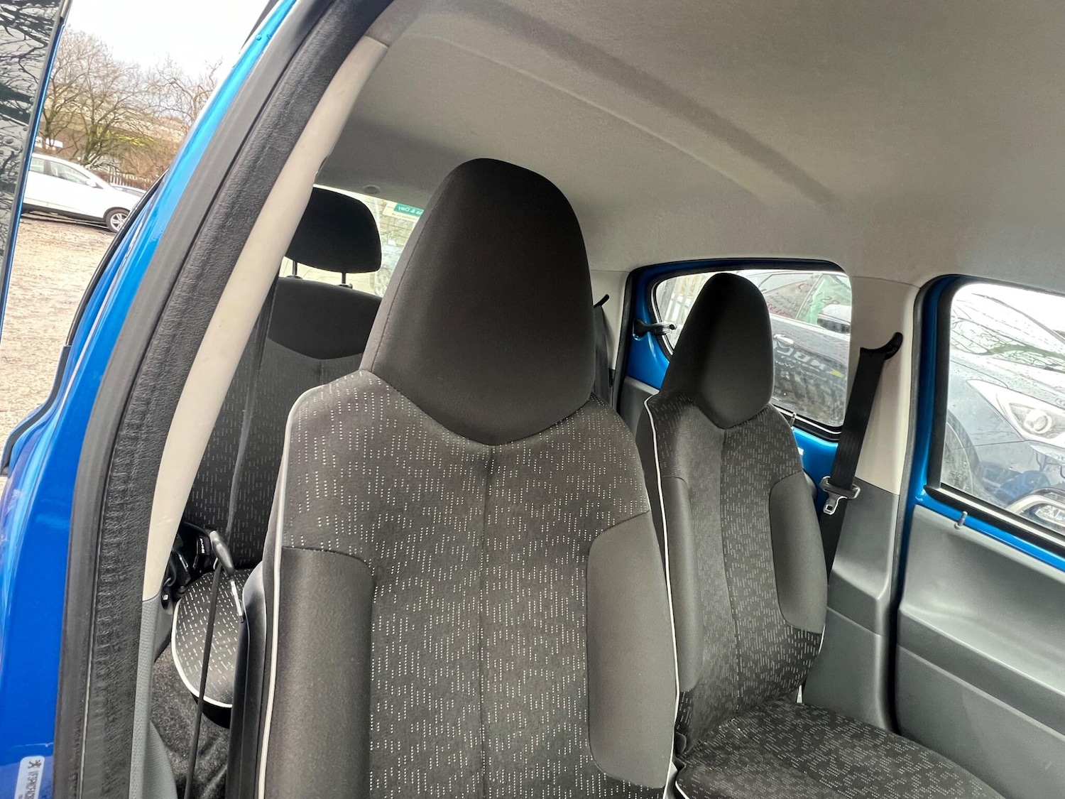 Used Peugeot 107 2010 for sale - 77396380: Photo 10