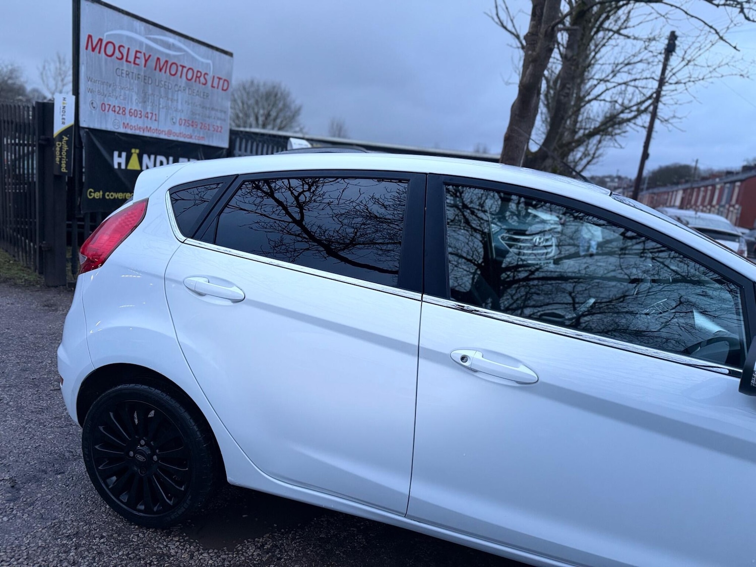 Used Ford Fiesta 2011 for sale - 77892412: Photo 9