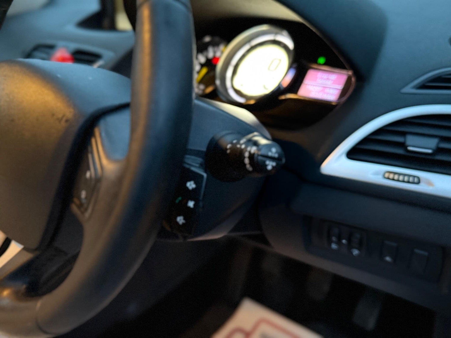 Used Renault Megane 2011 for sale - 77559888: Photo 62