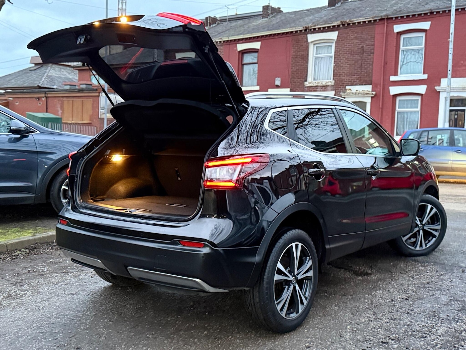 Used Nissan Qashqai 2018 for sale - 77970728: Photo 16