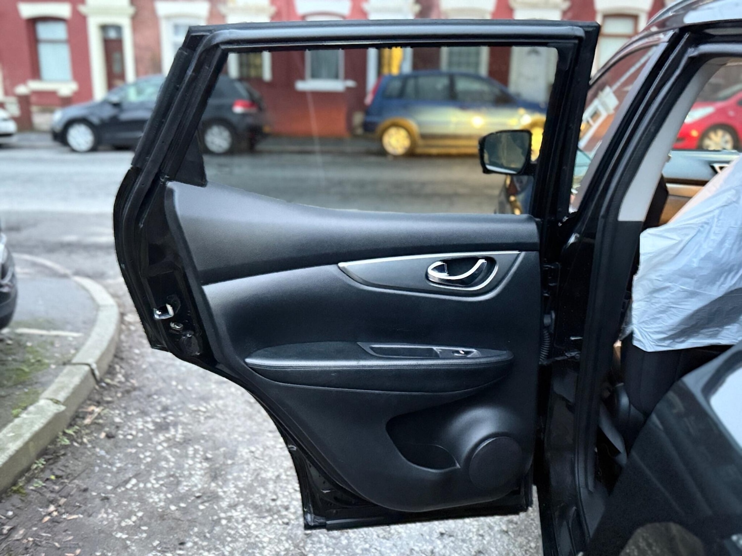 Used Nissan Qashqai 2018 for sale - 77970728: Photo 31