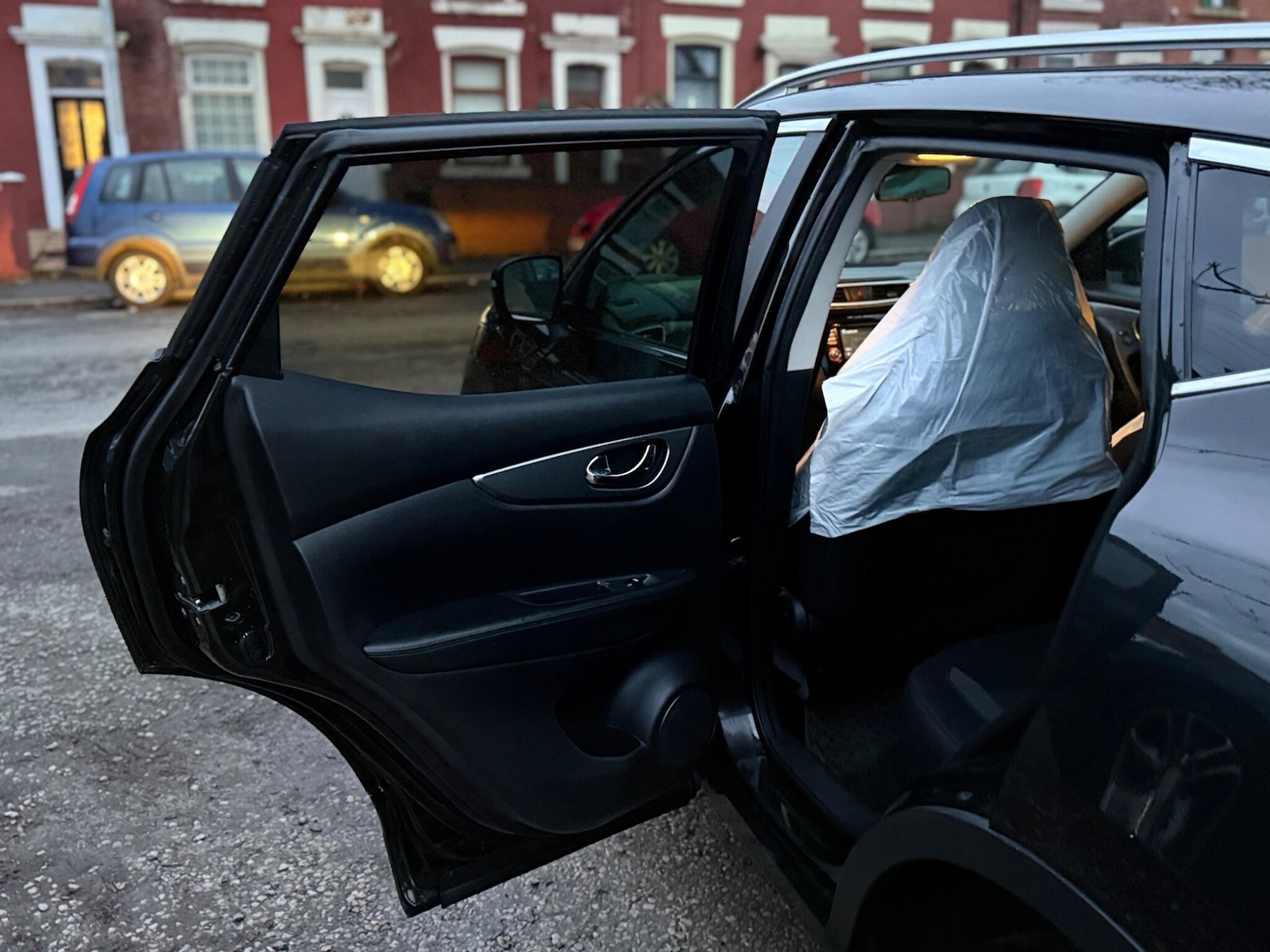 Used Nissan Qashqai 2018 for sale - 77970728: Photo 32