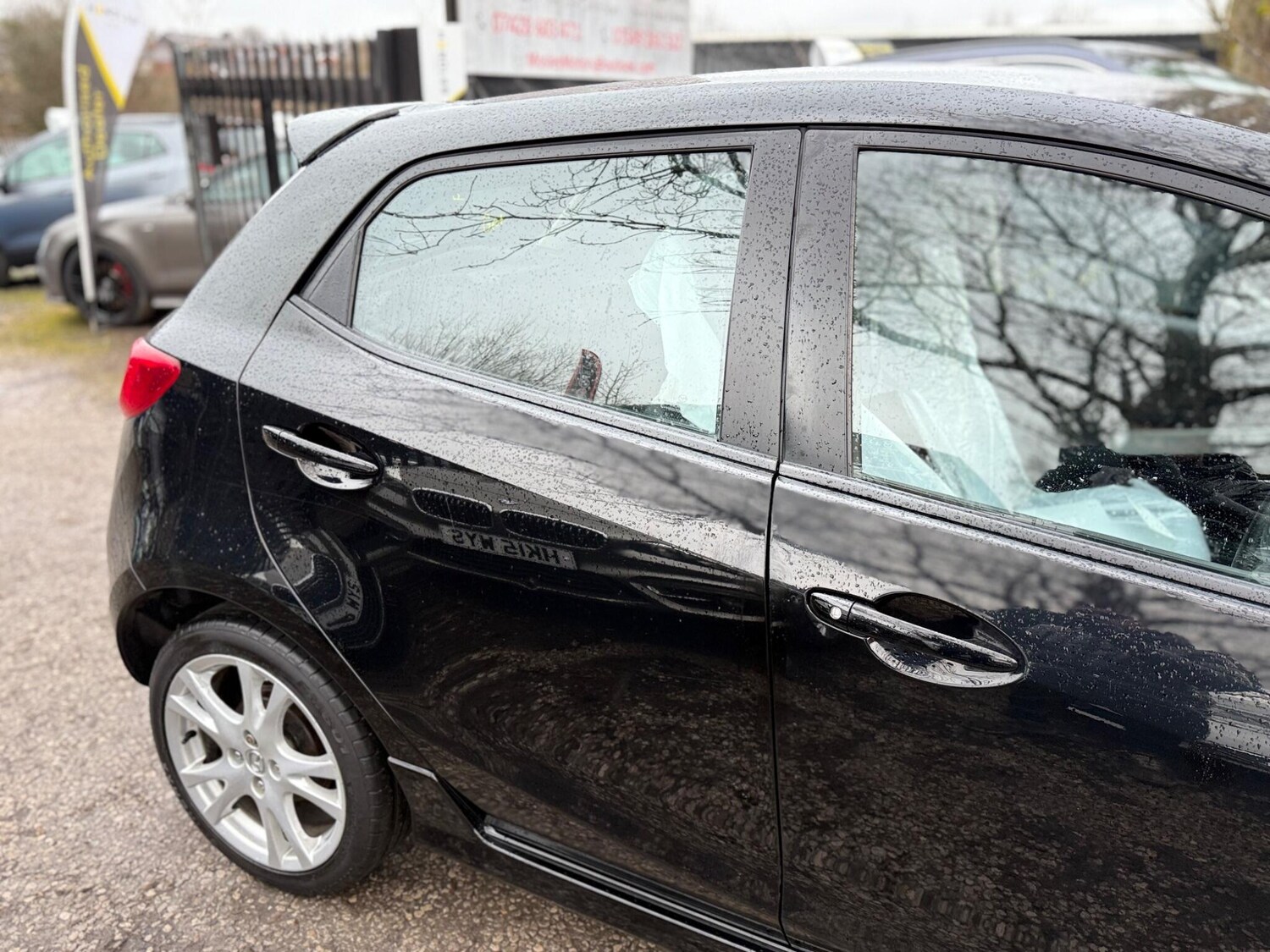 Used Mazda Mazda2 for sale - 77909000: Photo 14