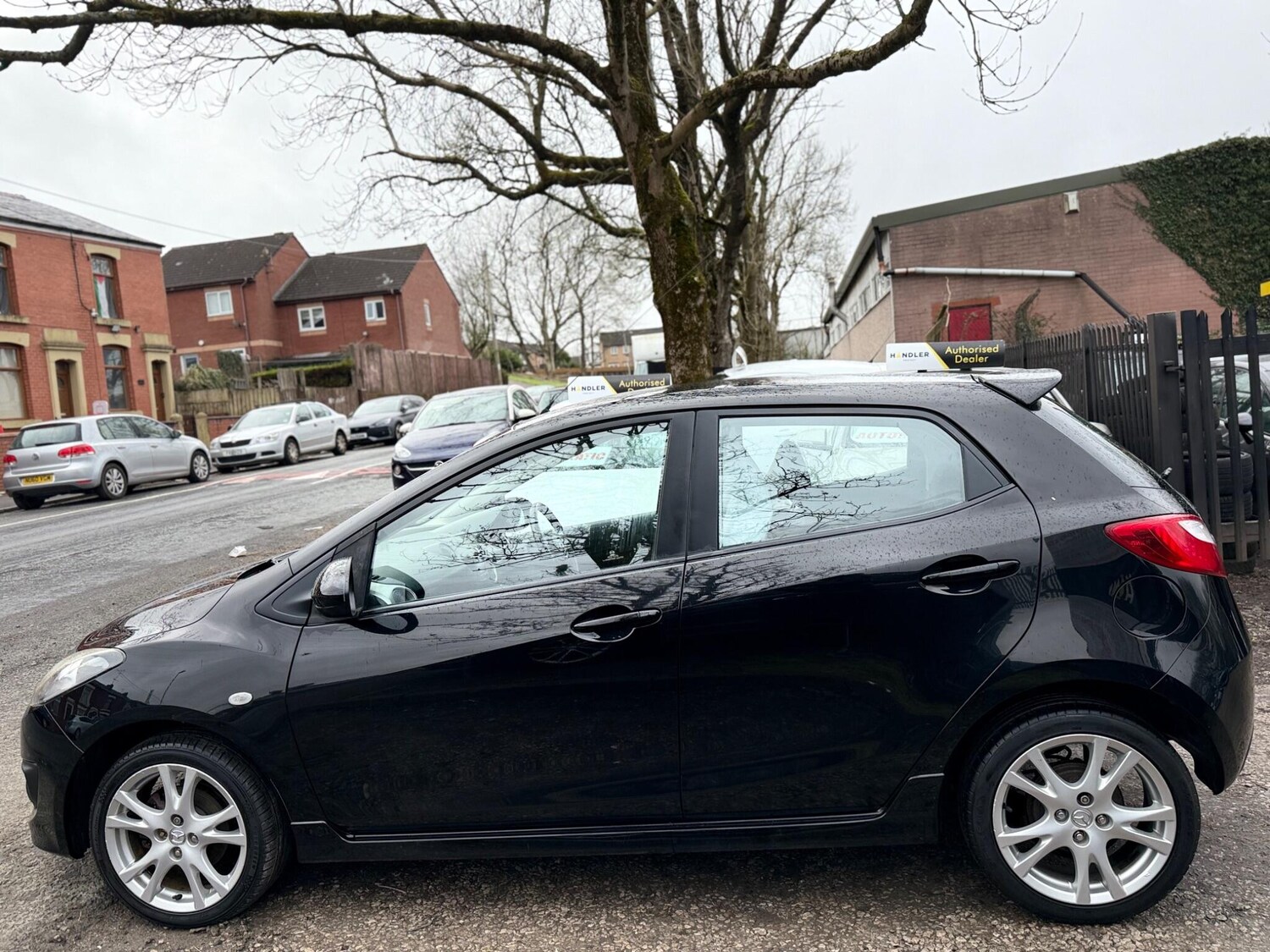 Used Mazda Mazda2 for sale - 77909000: Photo 30
