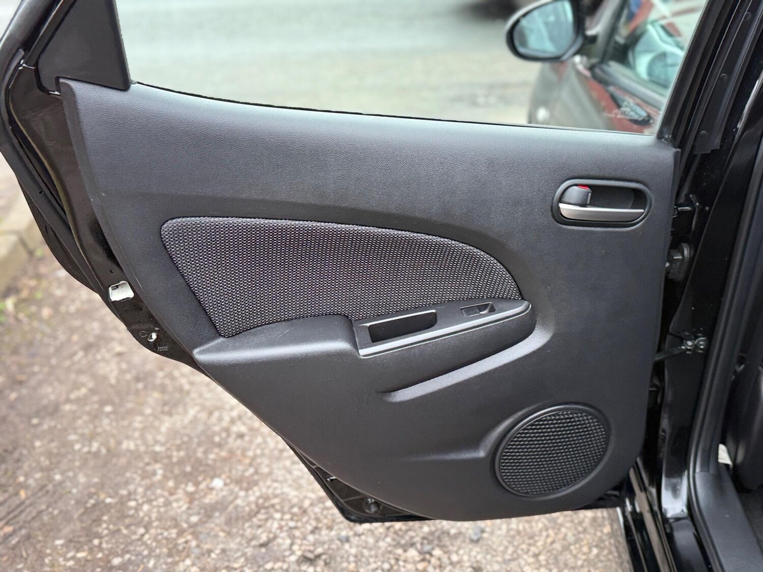 Used Mazda Mazda2 for sale - 77909000: Photo 43