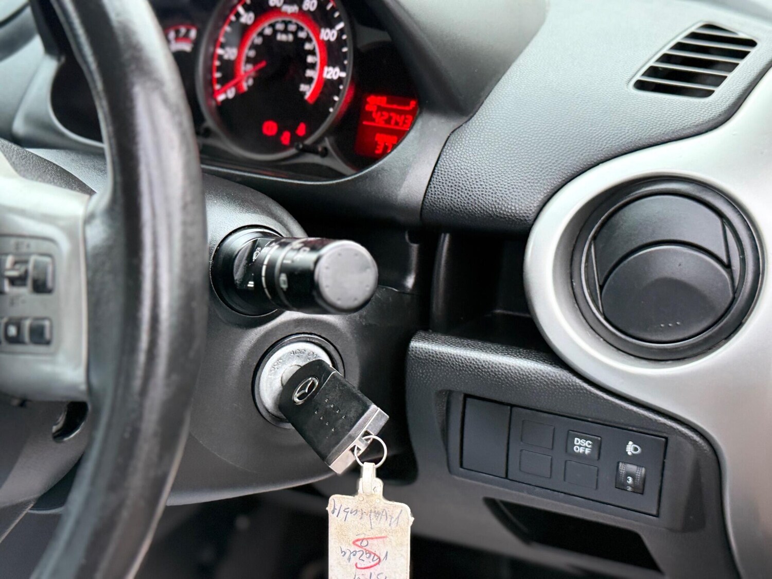 Used Mazda Mazda2 for sale - 77909000: Photo 60